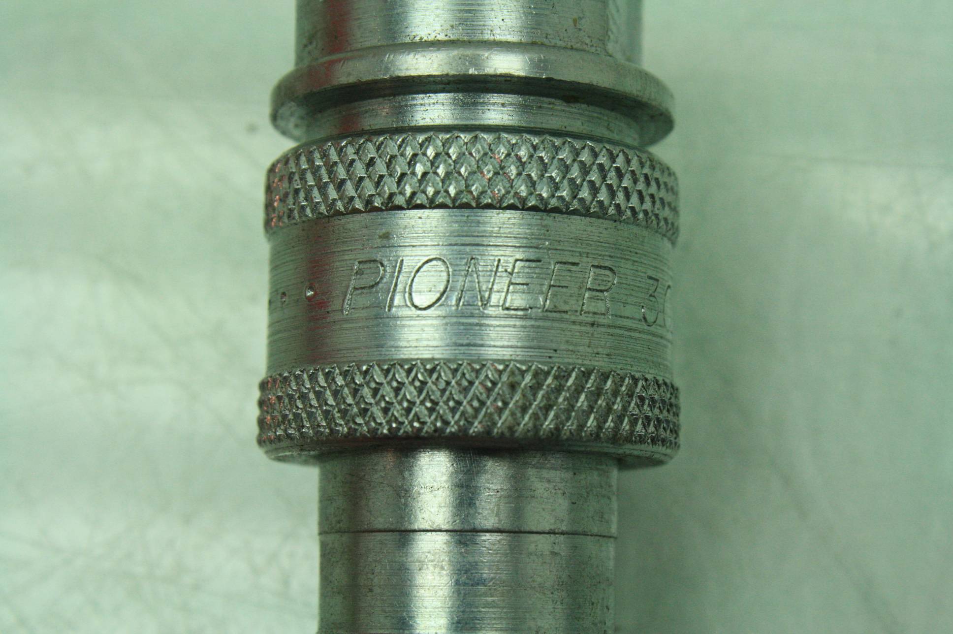 Lot of 11 Parker / Pioneer Hydraulic Quick Attach Fittings Female Couplers eBay