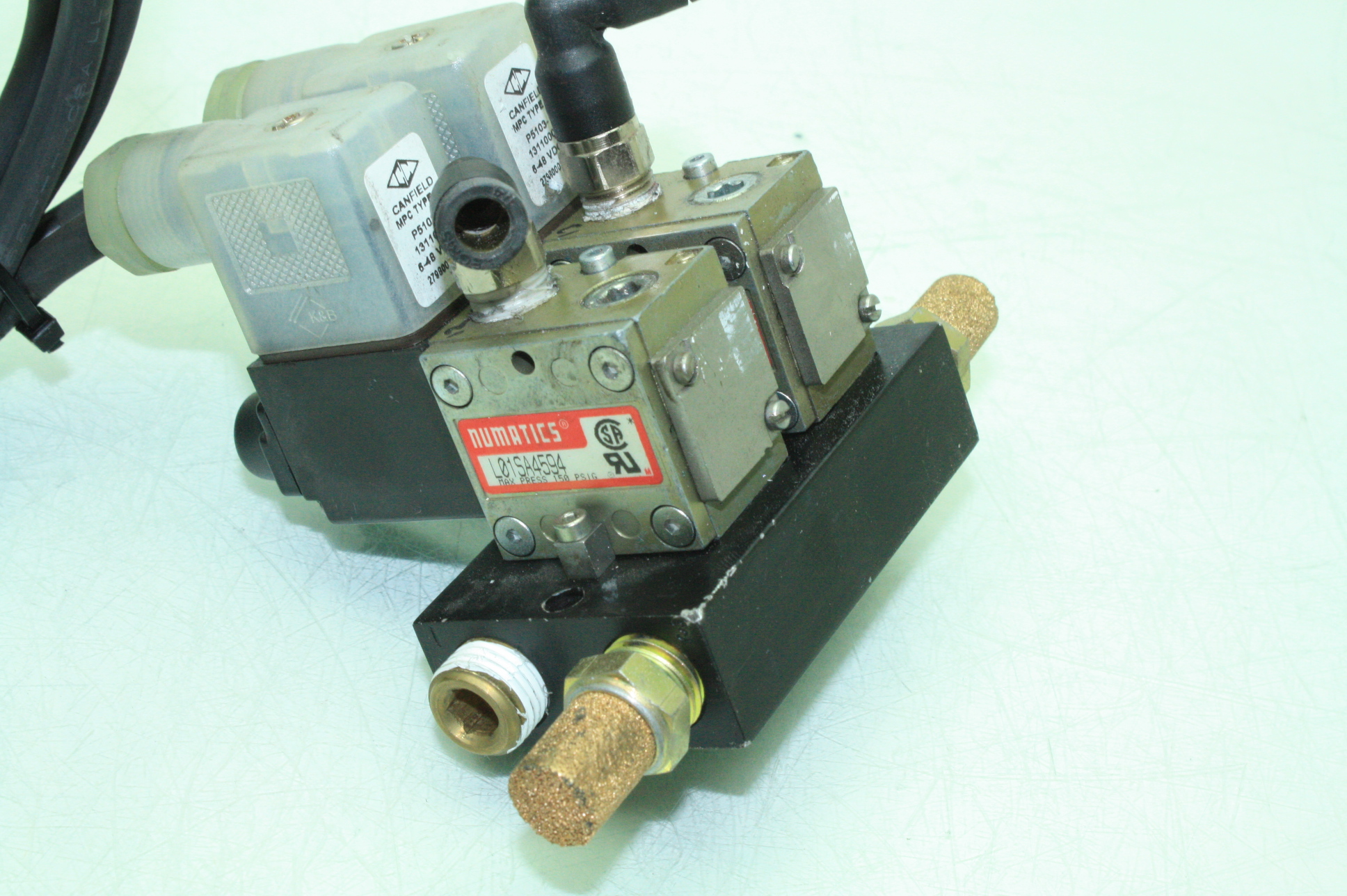 Numatics Air Manifold with Two L01SA4594 24V Solenoid Valves eBay