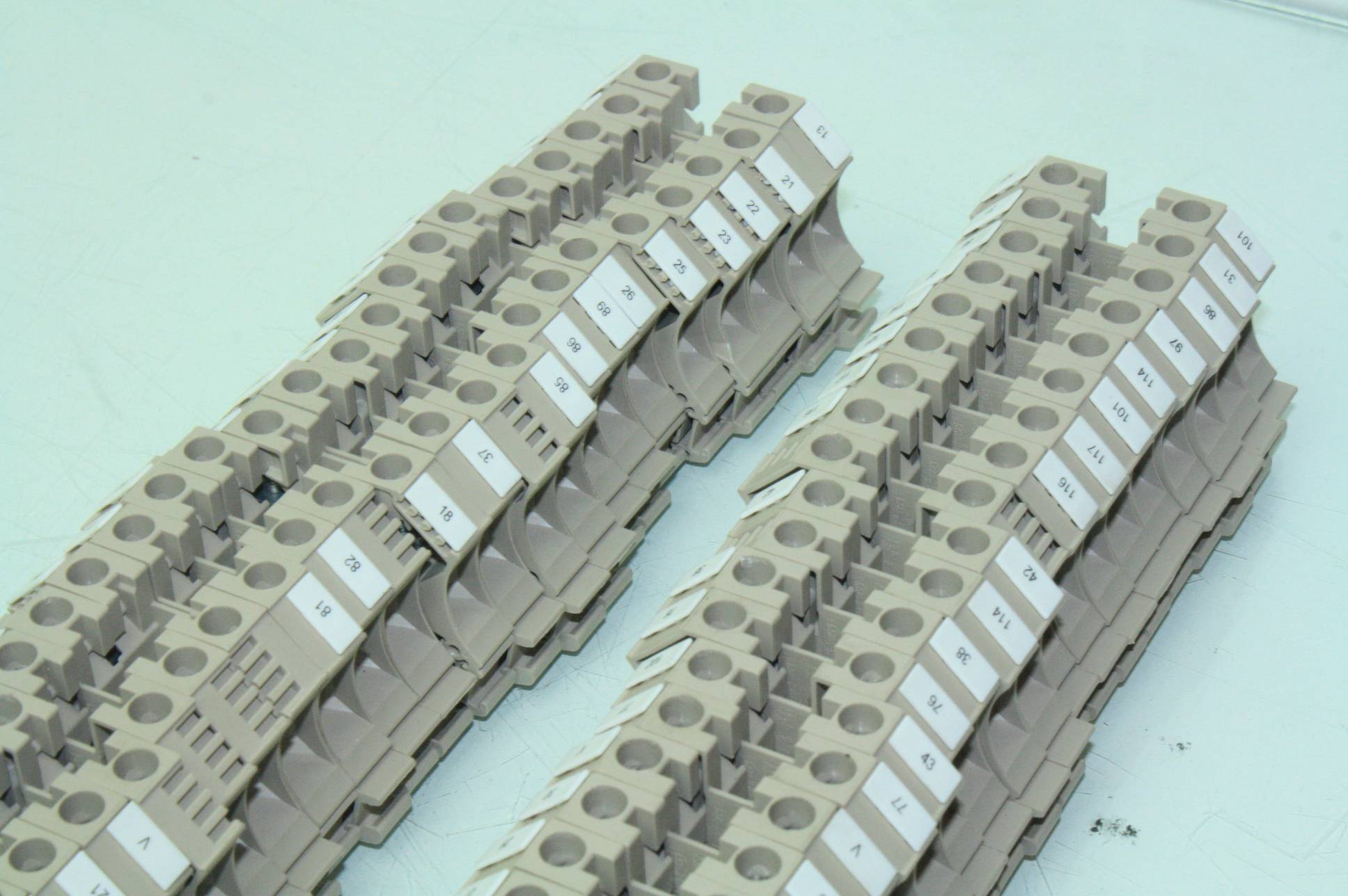 LOT OF 121 Weidmuller WDU 10 1000V Single Pole Thru Terminal Blocks 65