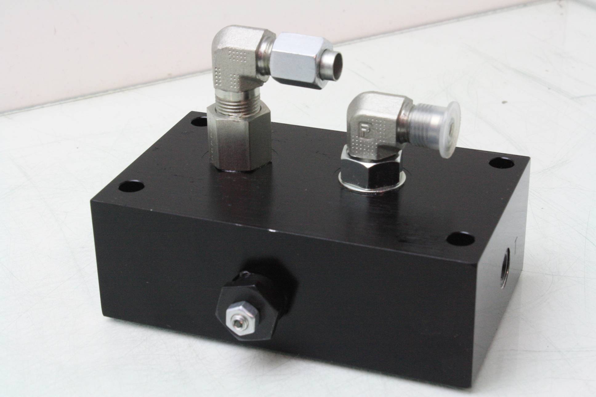 New Enerpac Hydraulic Power Unit WH Valve Manifold eBay