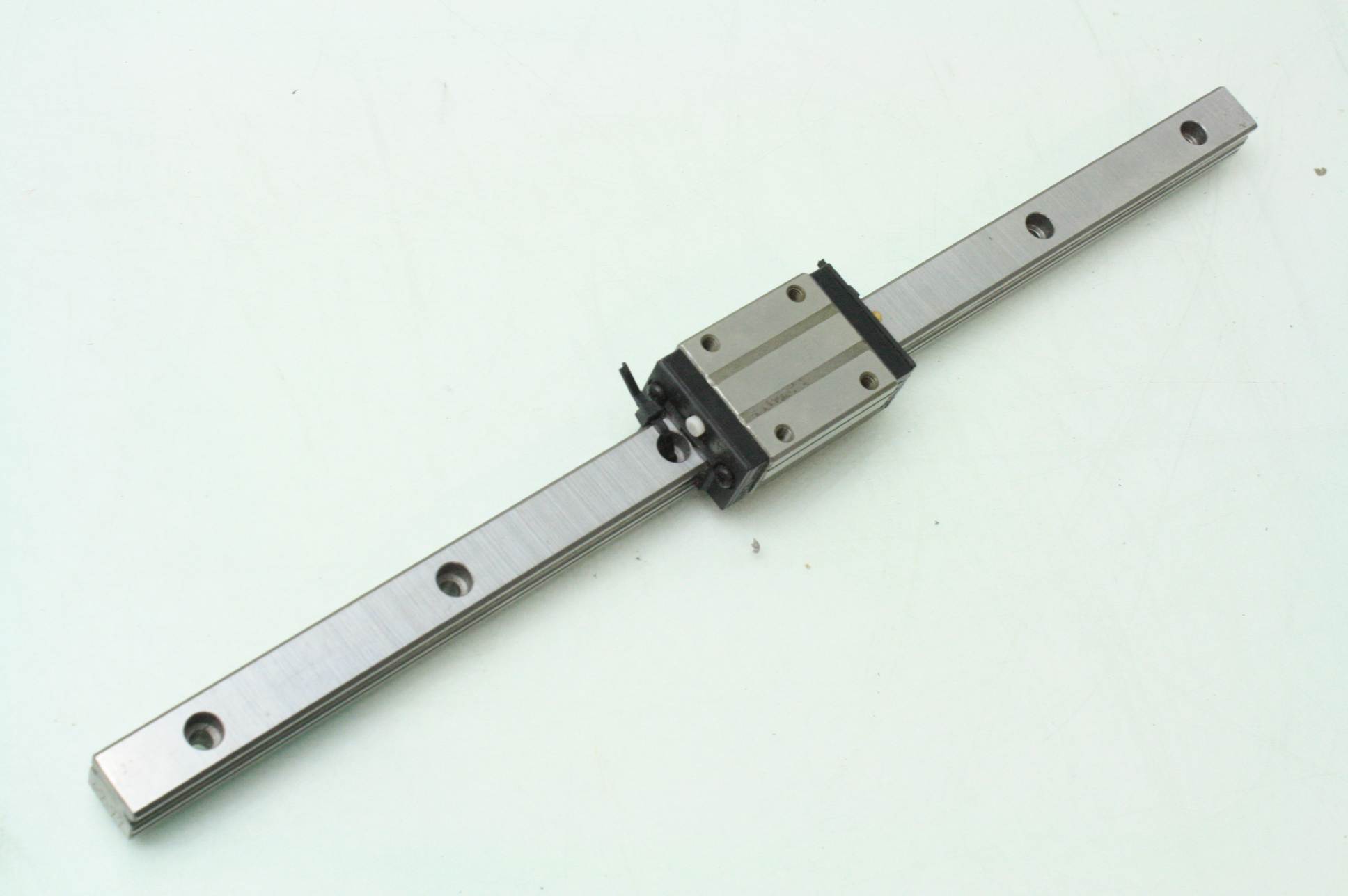 NSK LY15 Linear Motion Guide Rail with Block 340L / LY150340AL111P4Z2