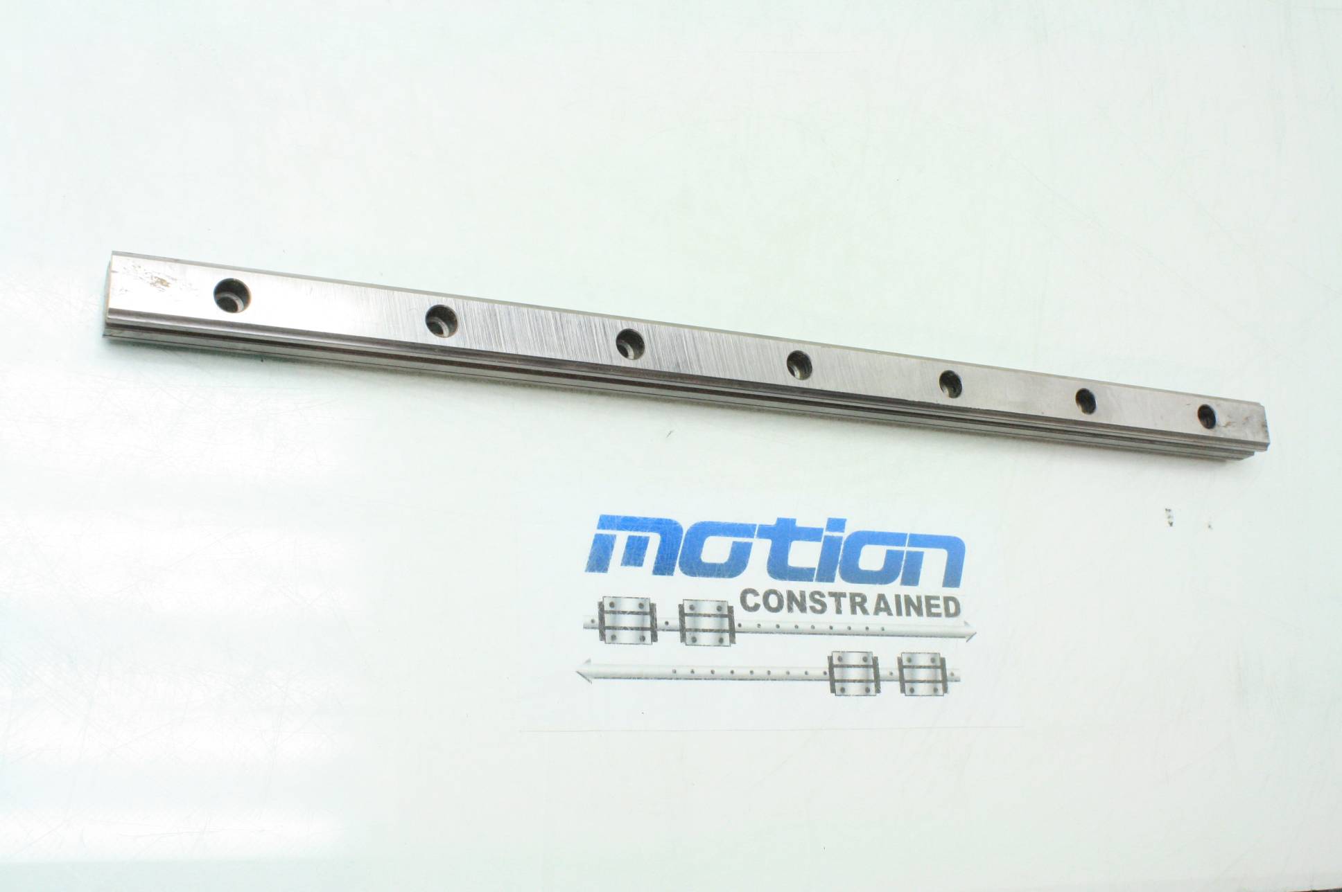 NSK LH20 Linear Motion Guide Rail / 425mm Length / 20mm Width