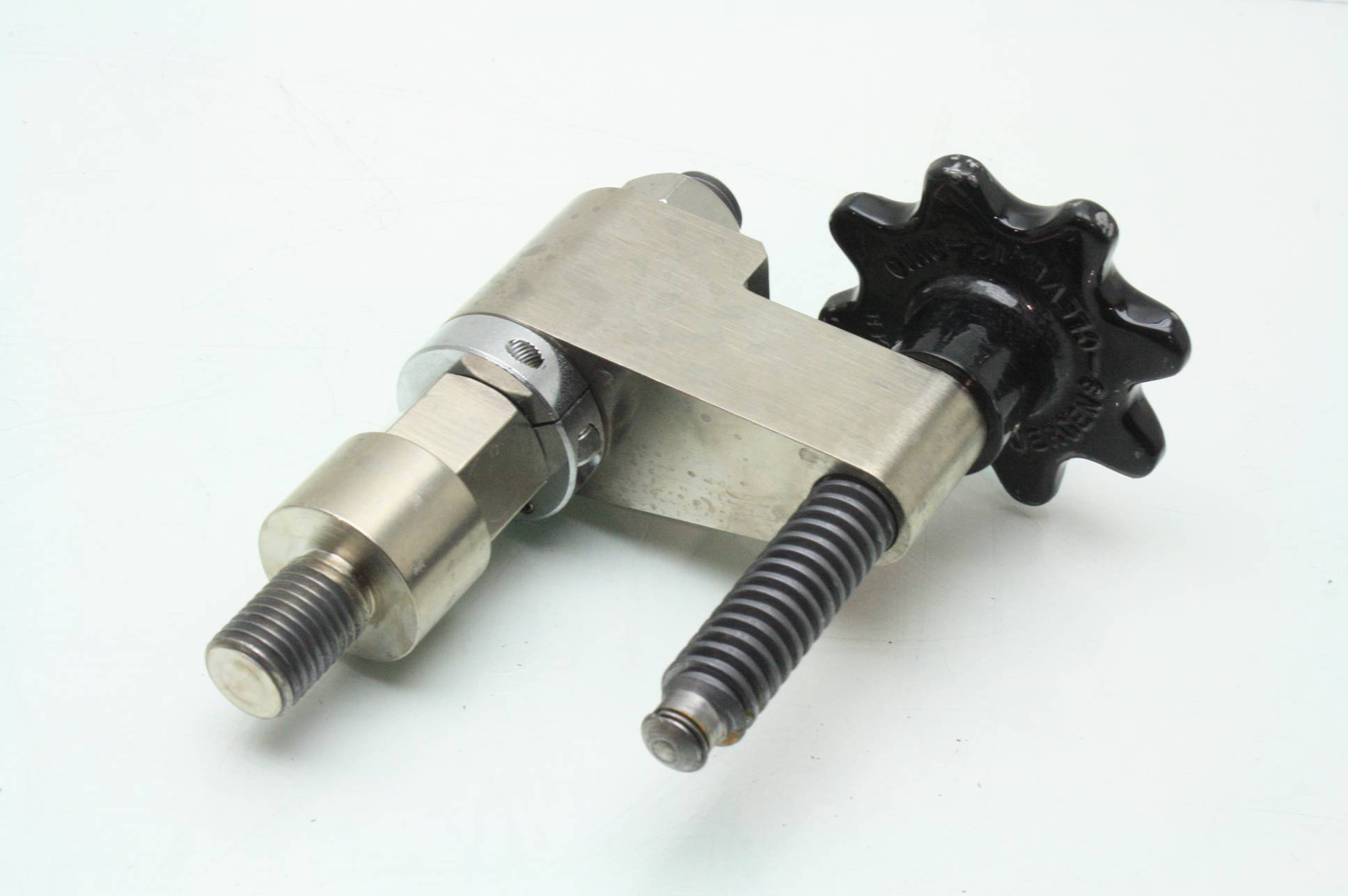 Lot of 2 Heavy Duty Steel Screw Hold Down Clamps / Toggle Locks