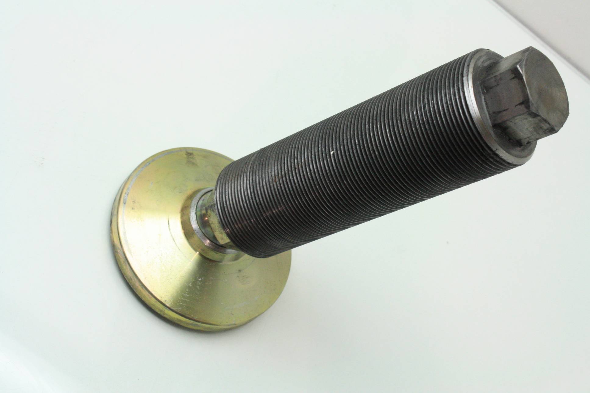 Lot of 4 Extreme Duty Adjustable Machine Feet / Swivel Leveling Mounts