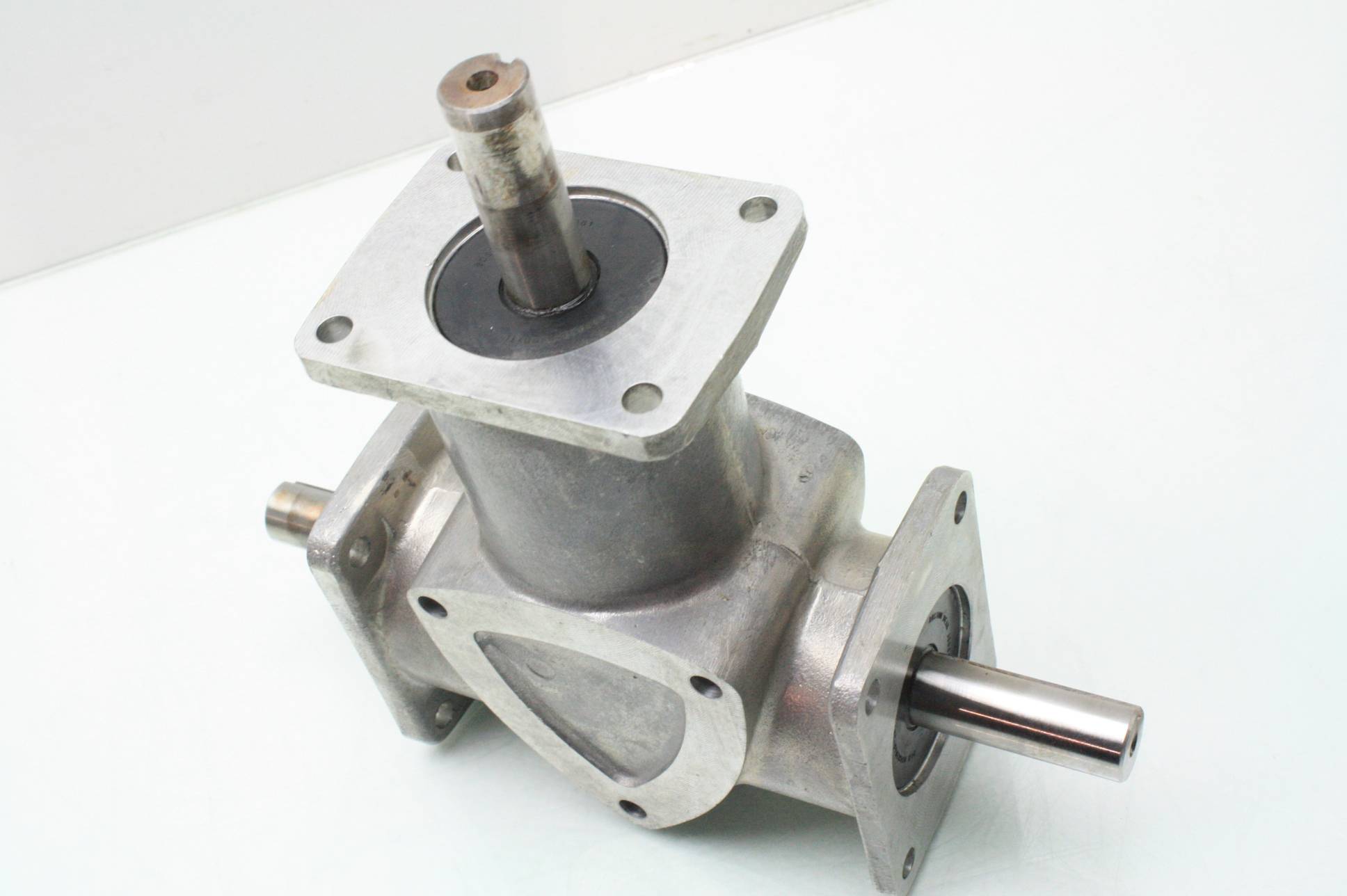 Boston Gear RA1531 Right Angle Bevel Gear Drive 125 inlb eBay