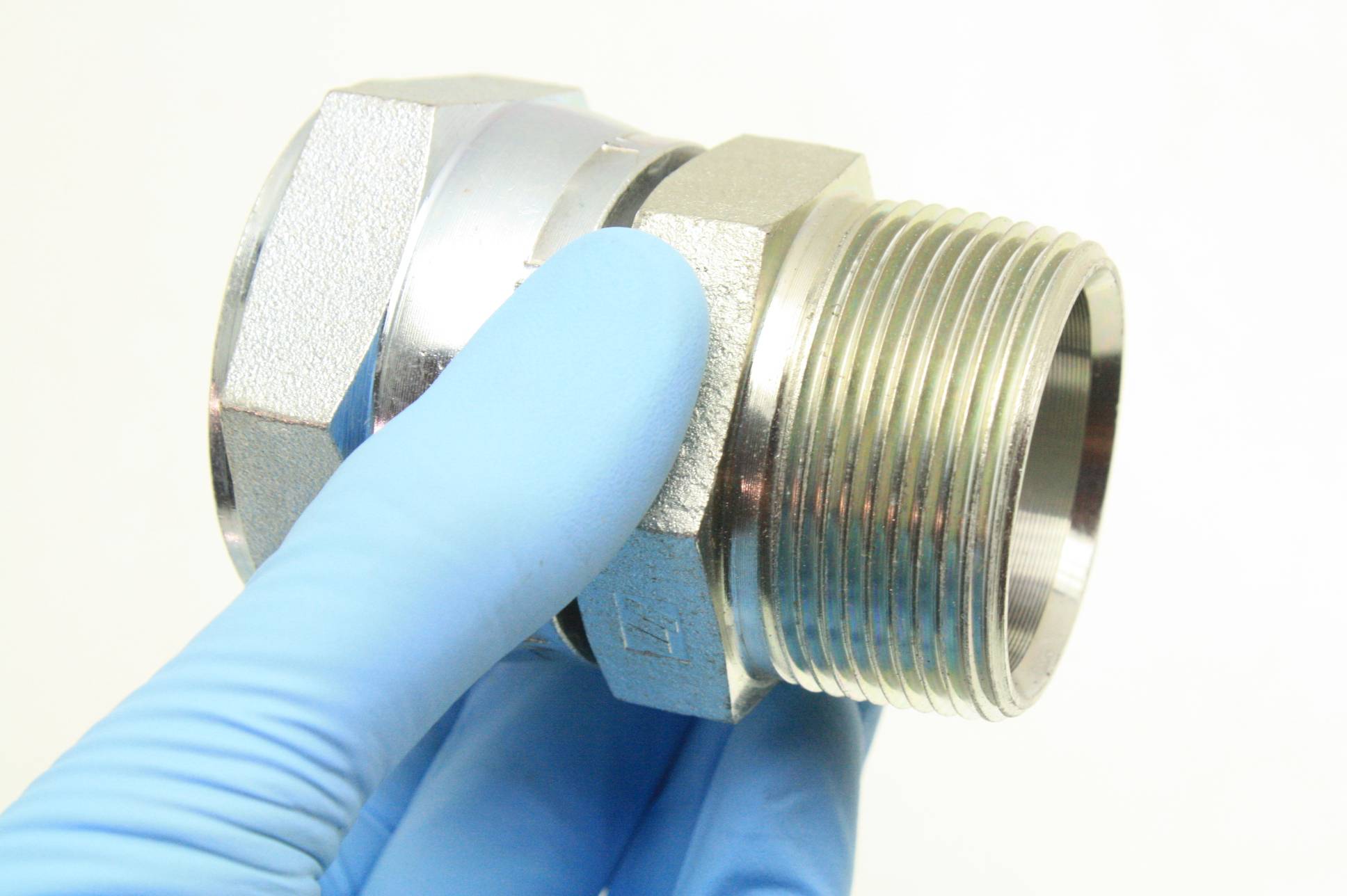 3 Brennan 65052424 / 24MP24FJS Straight 11/2" NPT to JIC Hydraulic