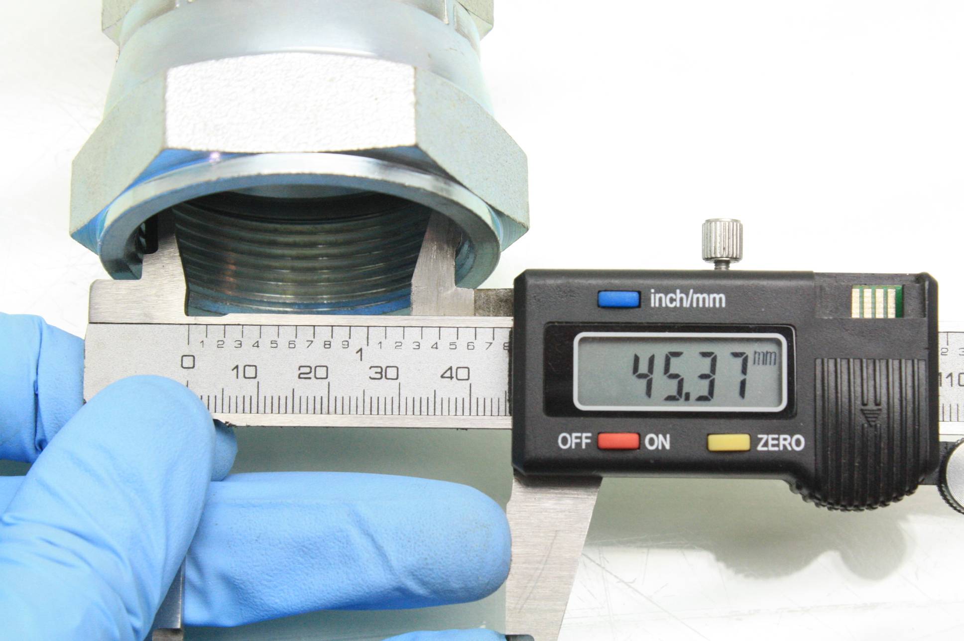 3 Brennan 65052424 / 24MP24FJS Straight 11/2" NPT to JIC Hydraulic