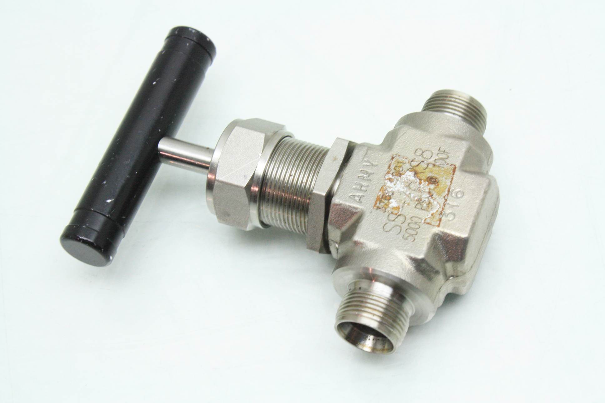 2 Swagelok SS18RS8 SS Integral Needle Valve 1.8 CV 1/2" Ports