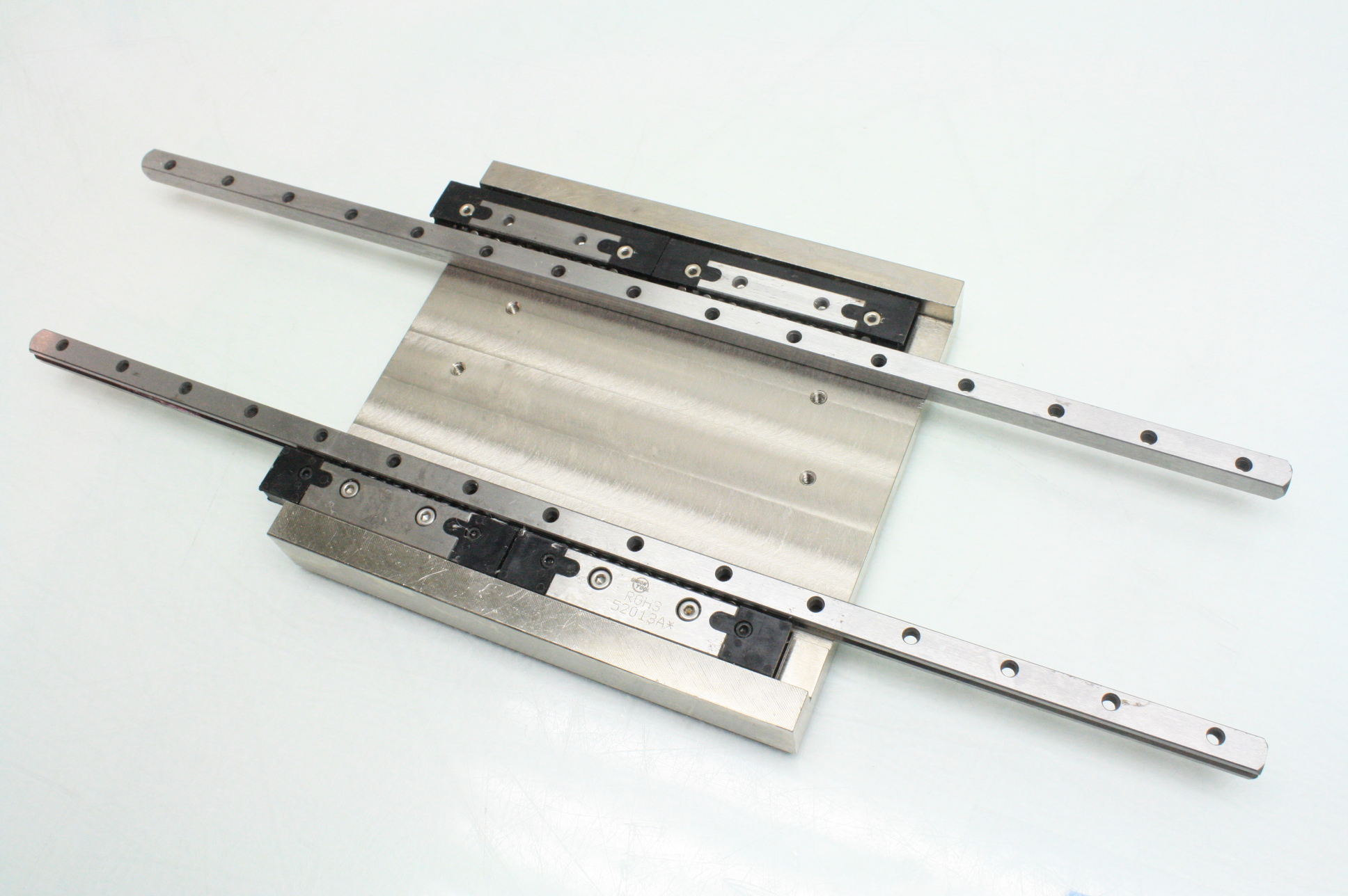 Union Tool RGH352013B Precision Cross Roller Stage Linear Bearings