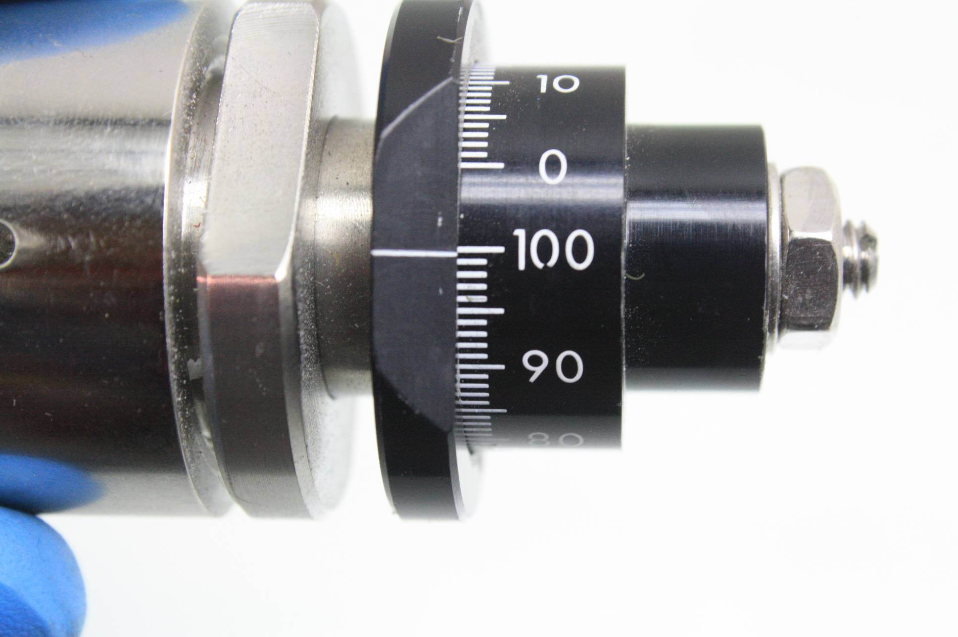 2 Swagelok High Precision Micrometer Metering Valves 1/4" VCR Fittings