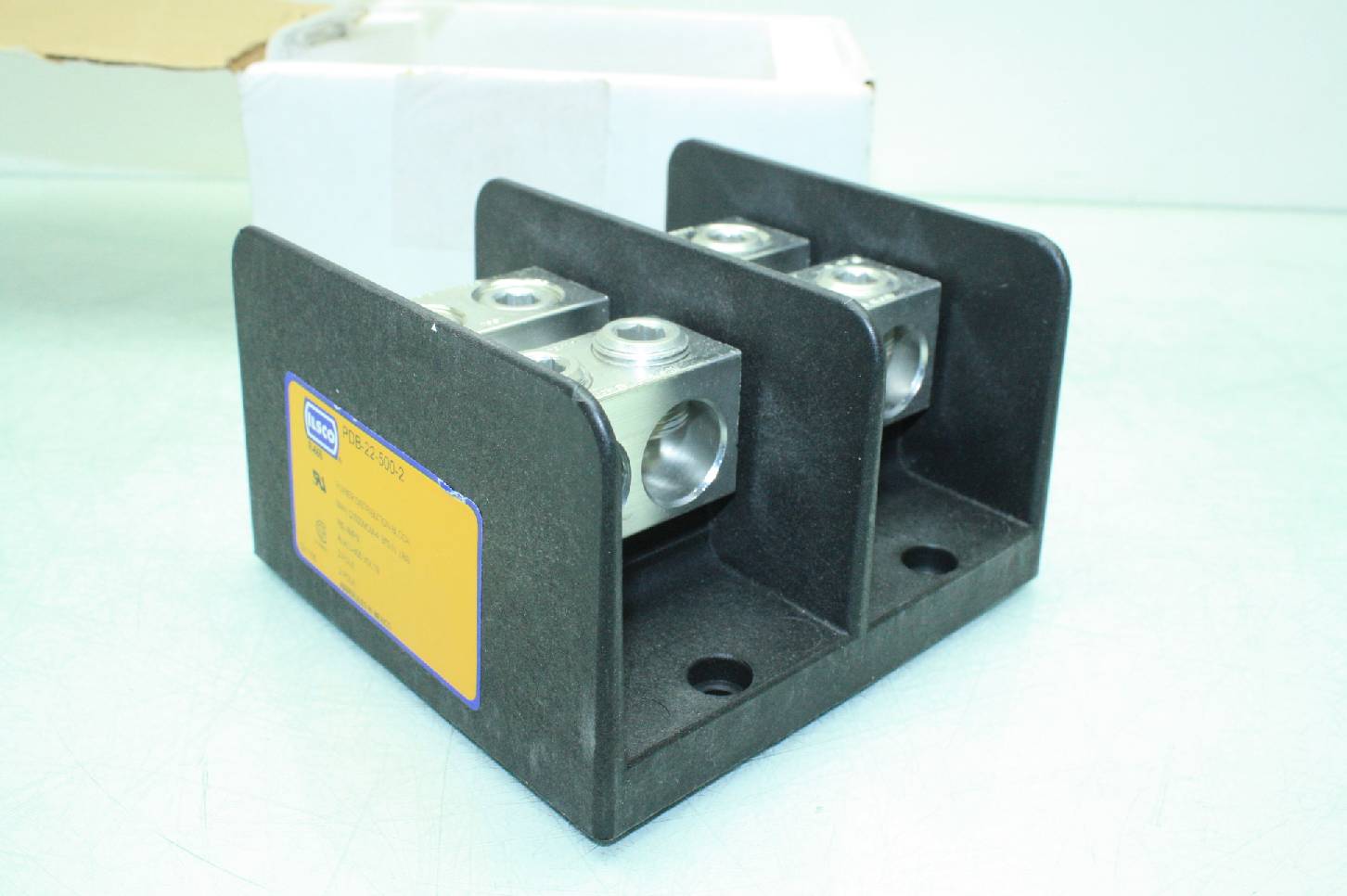 New Ilsco PDB225002 Power Distribution Block 2 Pole 760A / 600V