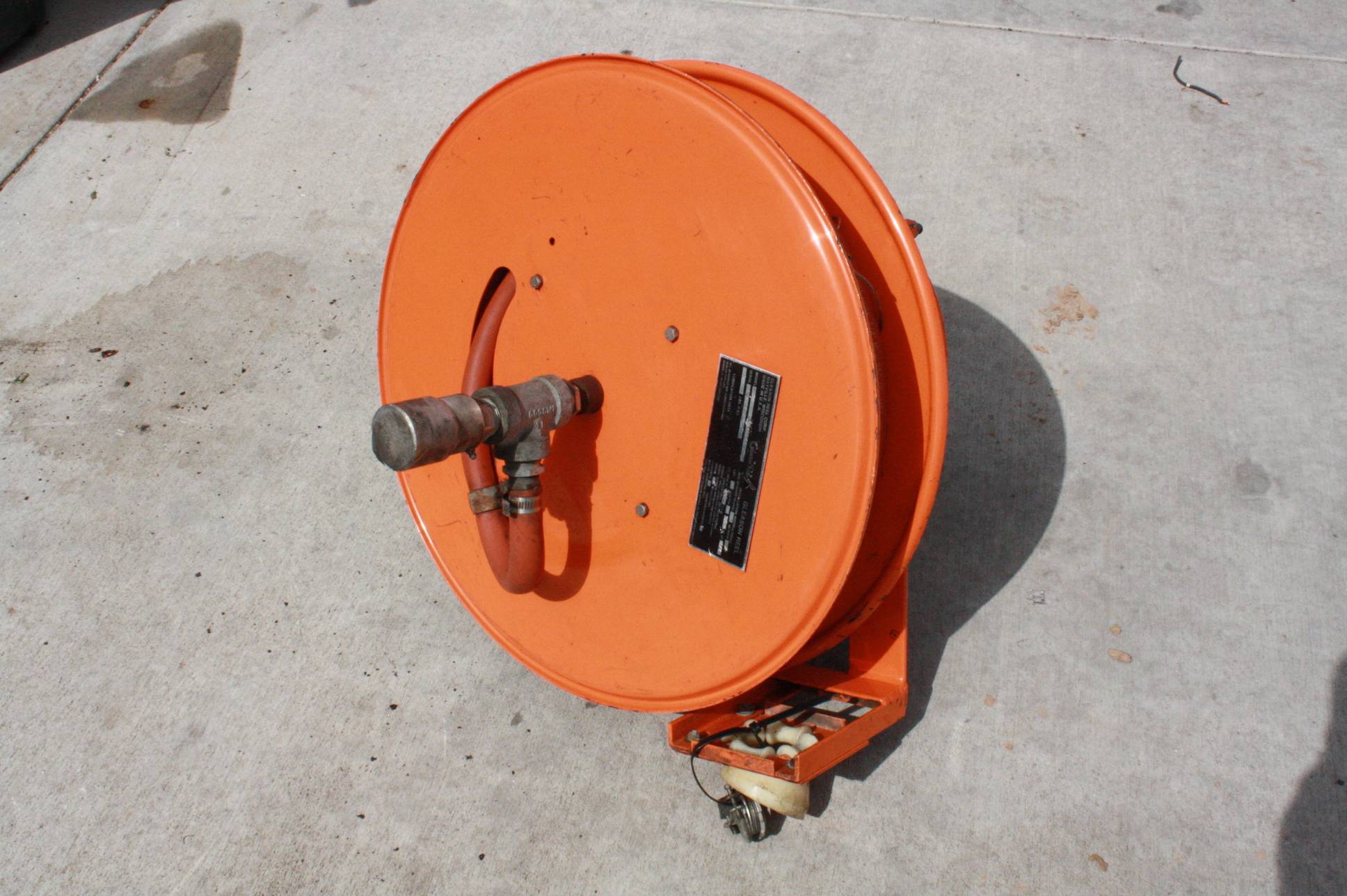 Gleason 3/4" x 50' Automatic Retractable Industrial Hose Reel J62A12