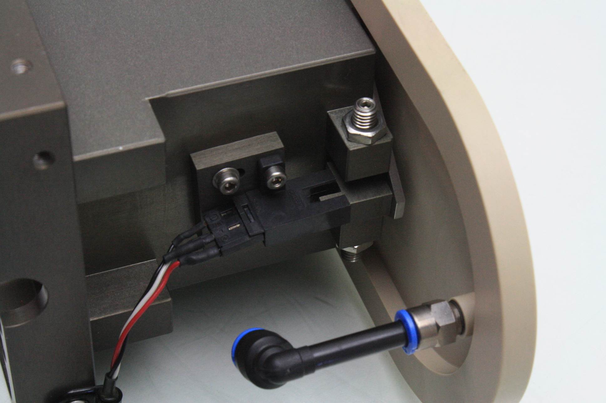 SMC Robotic Vacuum Hold Down Fixture / Table Vacuum Clamping Suction Cups