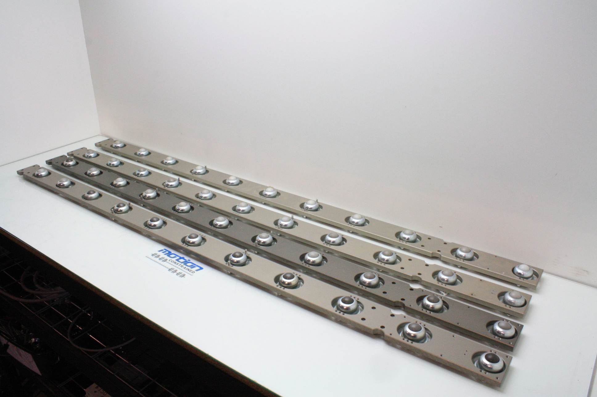 44 Hudson Ball Transfer Conveyor Bearings on Aluminum Mounting Rails eBay