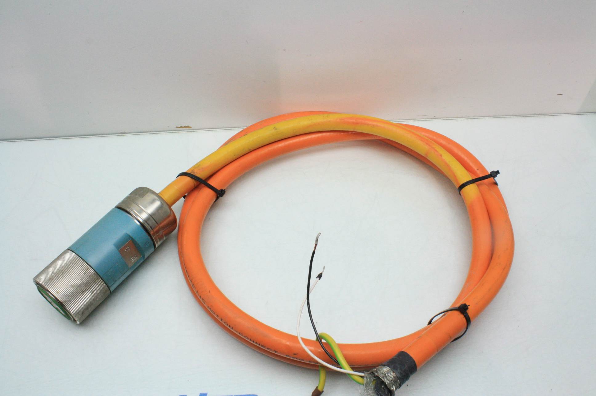 Siemens MotionConnect 500 Cable with 4 Pin Servo Motor Power Cable 10